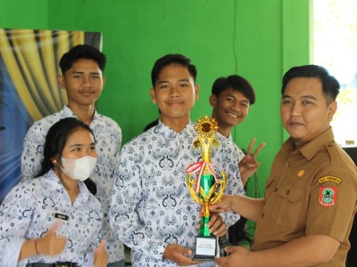 Juara 1 Lomba Akustik diraih oleh SMAN 1 Paringin 1