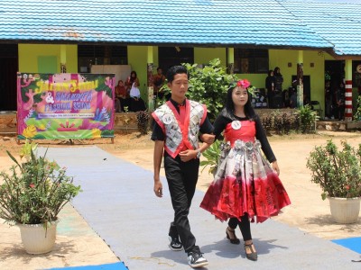 KELAS XI IIS 
